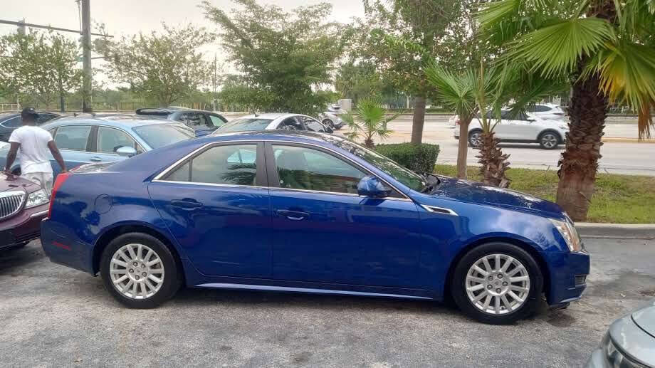 Used 2012 Cadillac CTS Luxury image 1