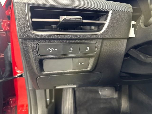 Certified 2025 Hyundai Sonata SE image 38