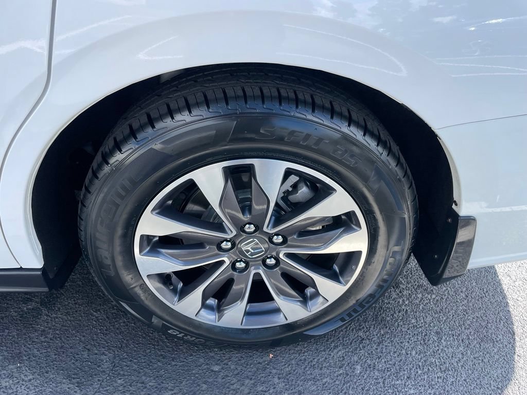 Certified 2024 Honda Odyssey EX-L image 47
