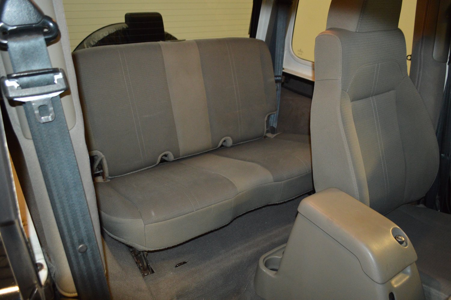 Used 2004 Jeep Wrangler Sahara w/ Dual Top Group AWD/4WD image 12