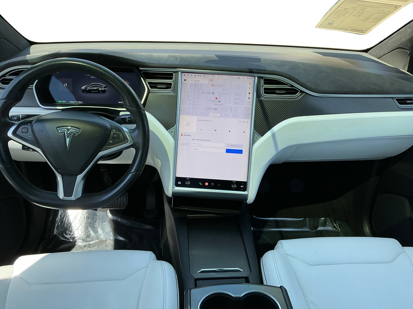 Used 2016 Tesla Model X 70D image 9