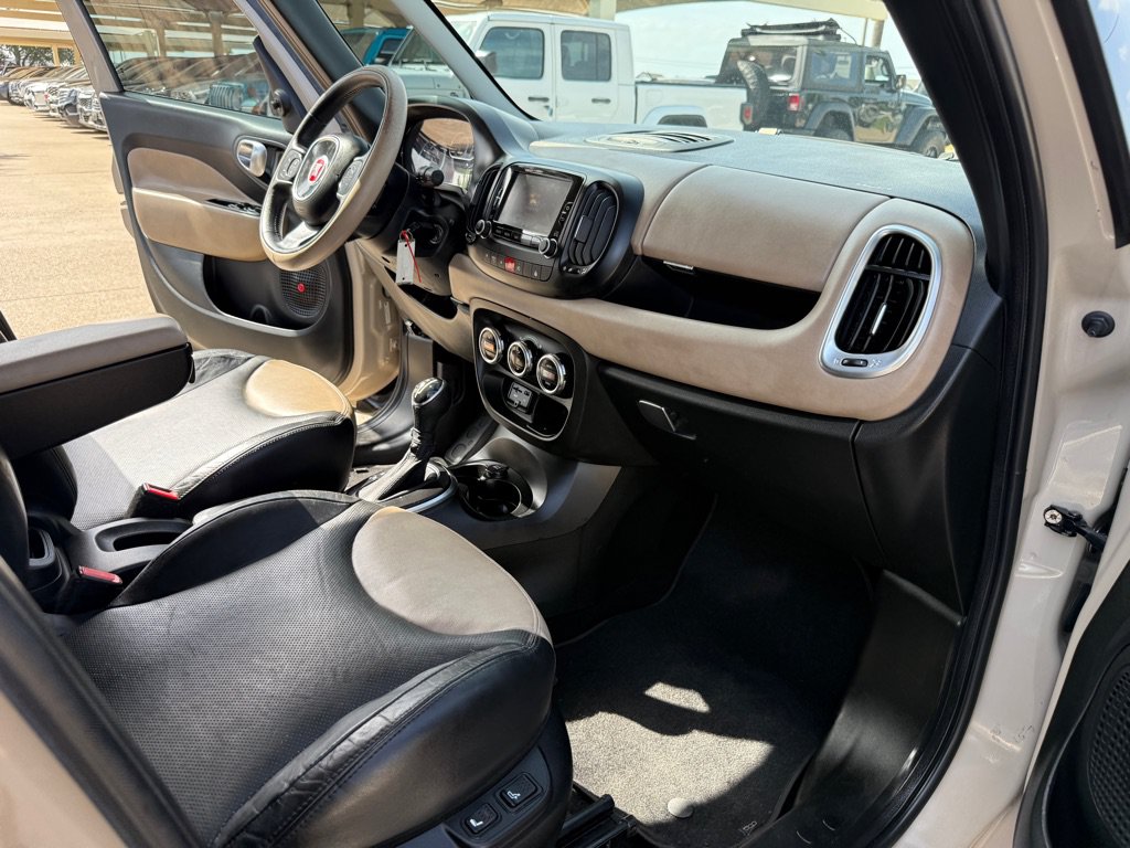 Used 2014 FIAT 500L Lounge FWD image 14