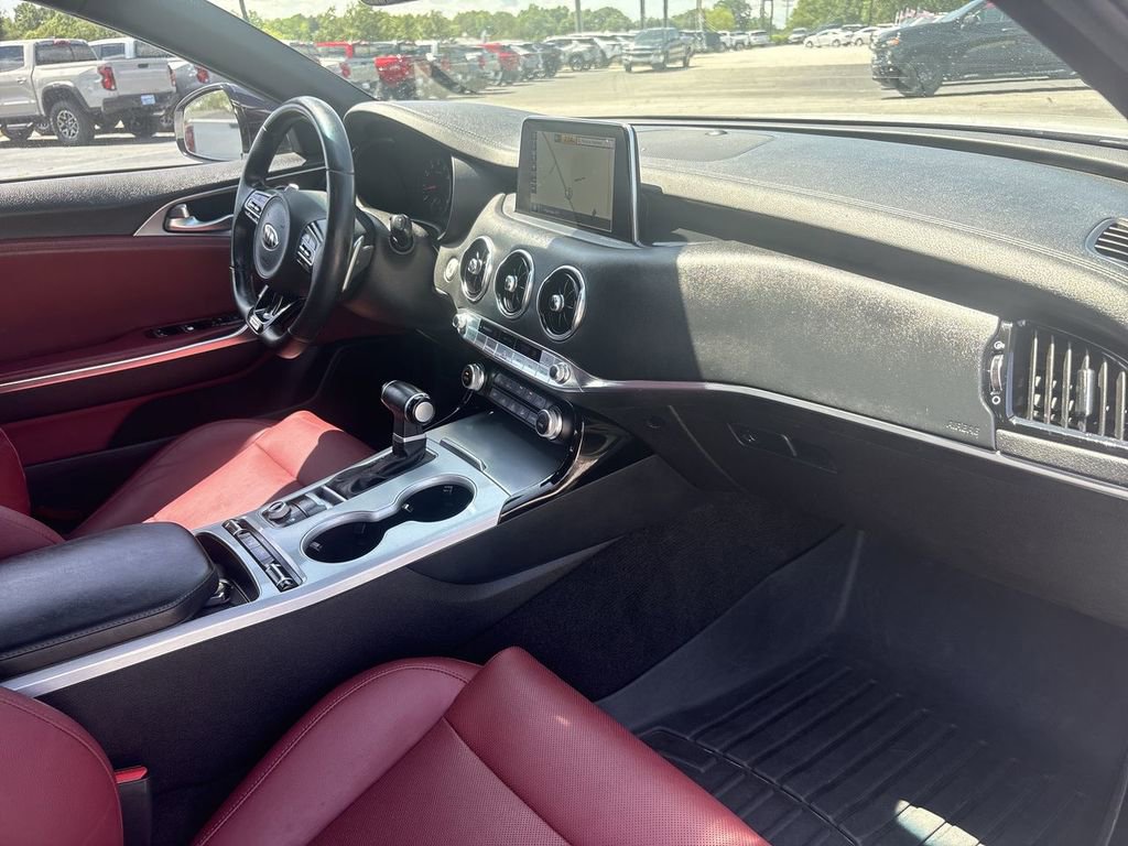 Used 2018 Kia Stinger GT1 RWD image 28