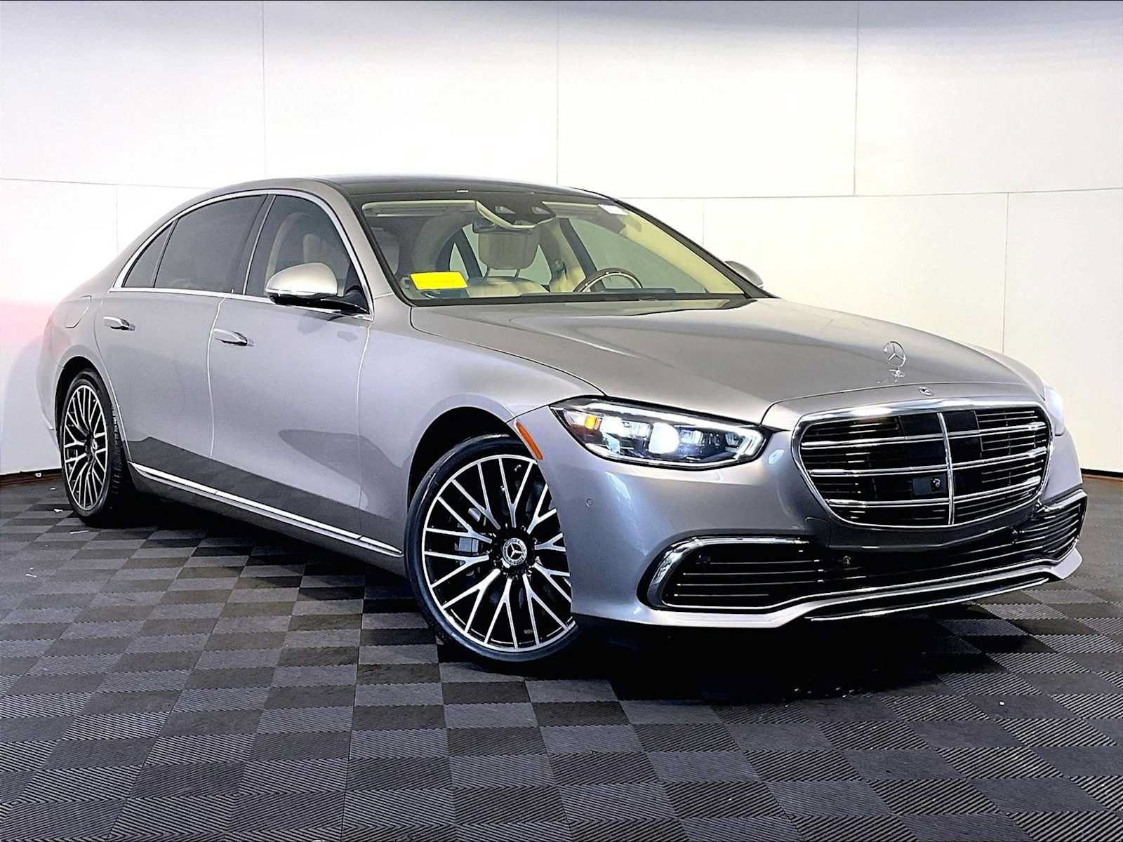Used 2024 Mercedes-Benz S 580 4MATIC Sedan image 9