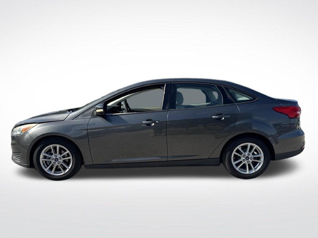 Used 2015 Ford Focus SE w/ Reverse Sensing Package FWD image 8