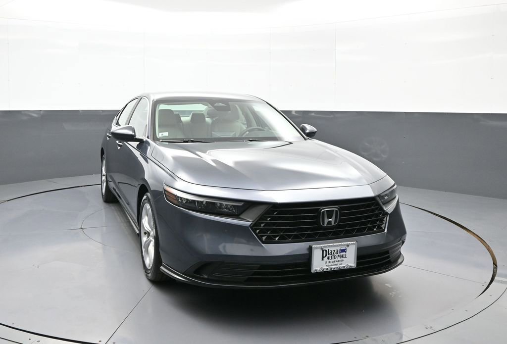 Used 2023 Honda Accord LX image 3