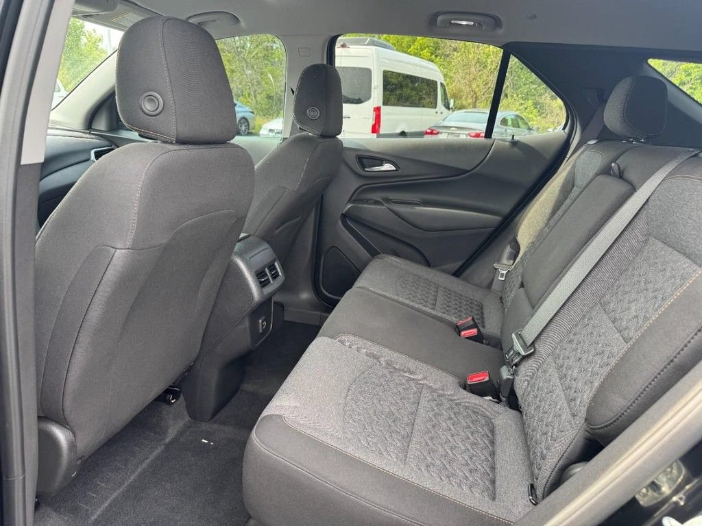 Used 2023 Chevrolet Equinox LT AWD/4WD image 14