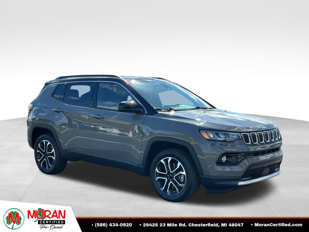 Used 2023 Jeep Compass Limited AWD/4WD image 7