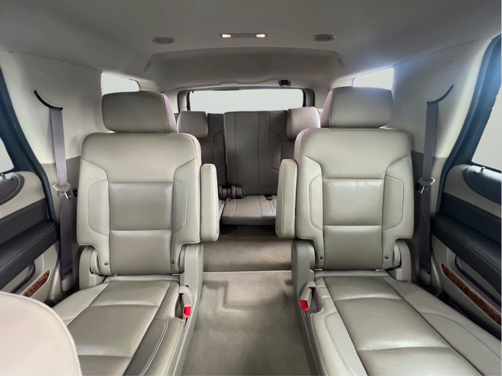 Used 2020 Chevrolet Tahoe Premier RWD image 14