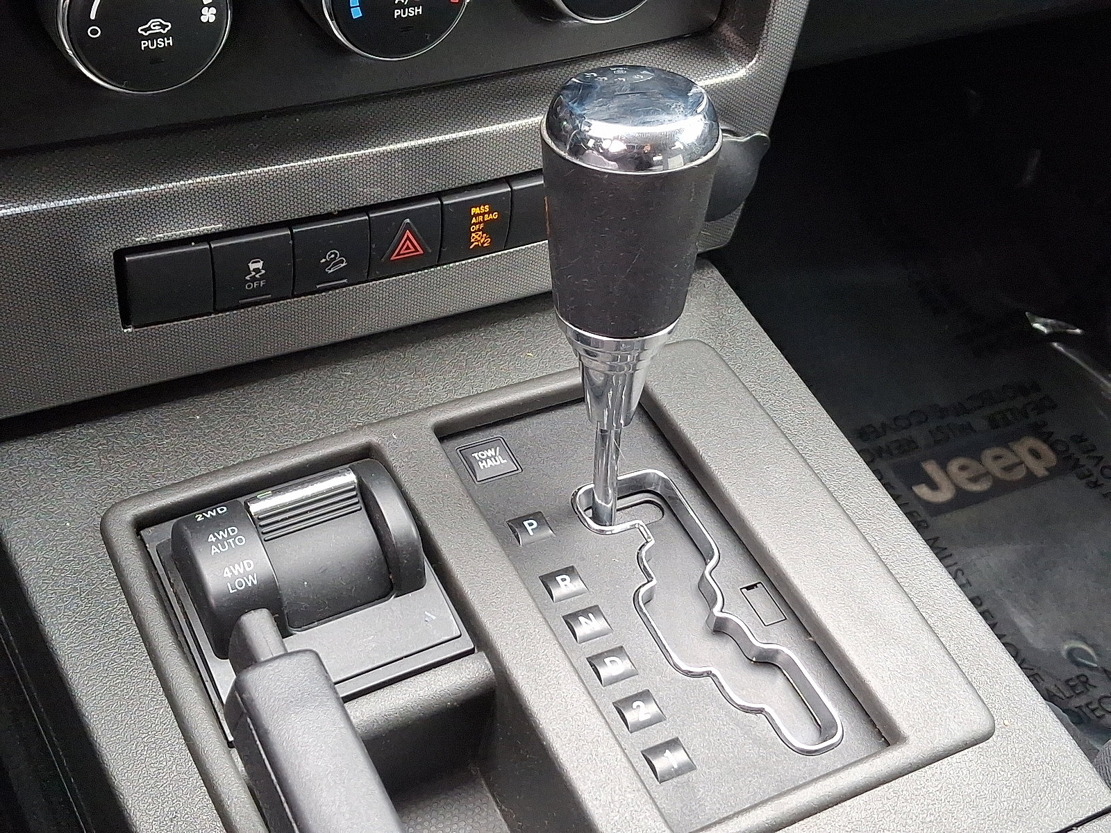 Used 2010 Jeep Liberty Sport w/ Popular Equipment Group image 14