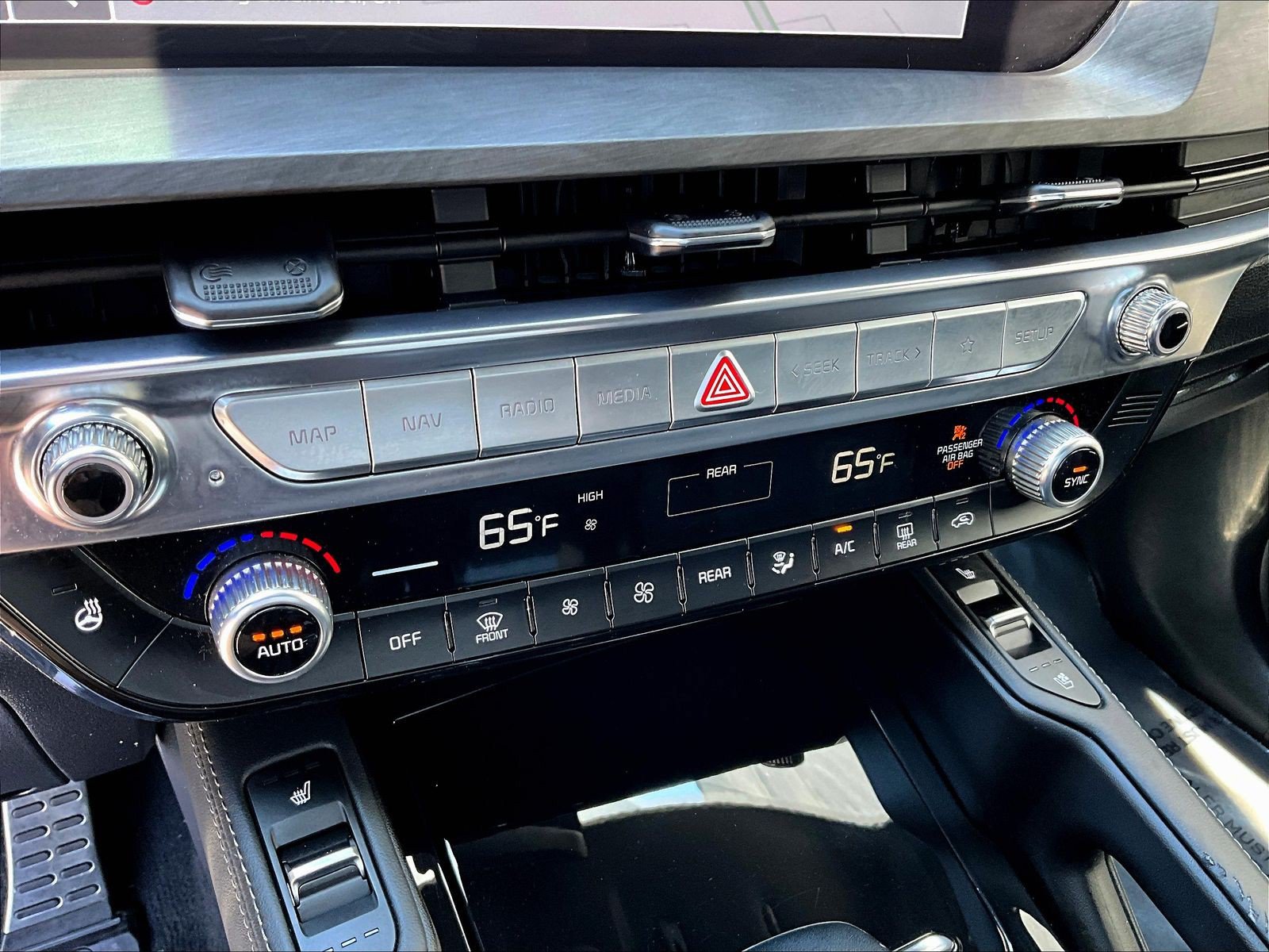Certified 2024 Kia Telluride SX X-Pro AWD/4WD image 15