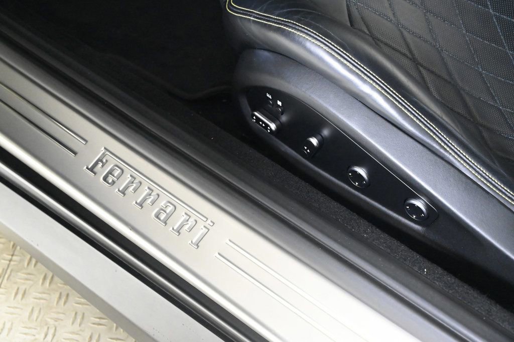 Used 2018 Ferrari GTC4Lusso image 27