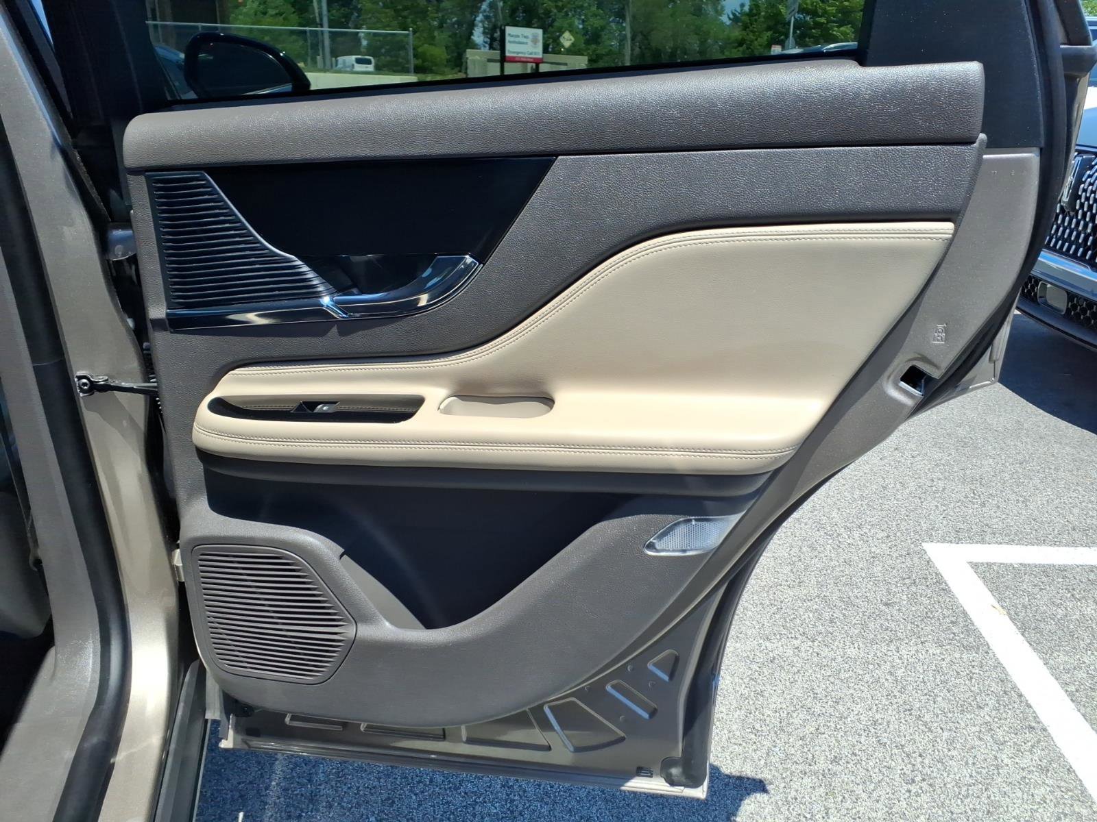 Certified 2020 Lincoln Corsair AWD w/ Equipment Group 101A image 29
