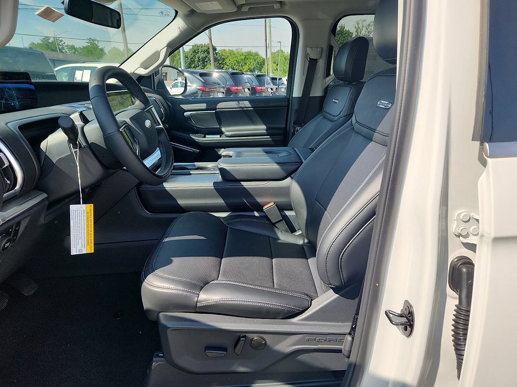 New 2025 Ford Expedition Max Platinum w/ Driver's Package AWD/4WD image 6