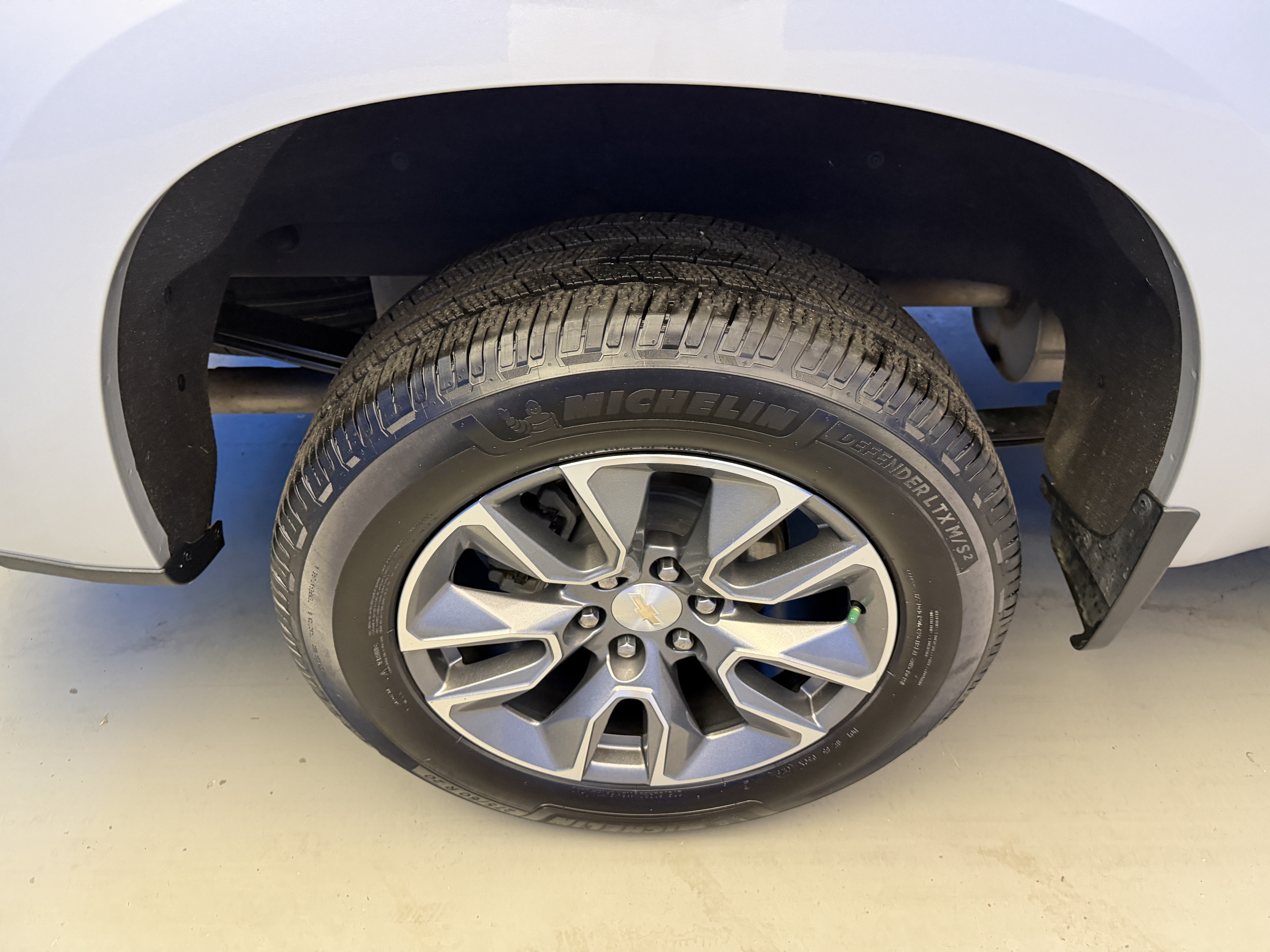 Used 2022 Chevrolet Silverado 1500 LT AWD/4WD image 8