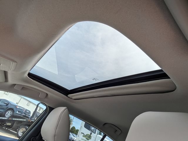New 2026 Nissan Sentra SL w/ Floor Mat Package FWD image 21