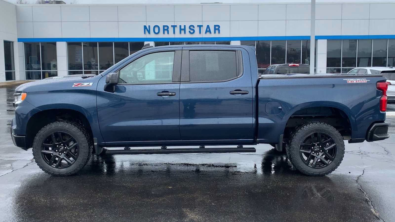 Certified 2022 Chevrolet Silverado 1500 LT Trail Boss AWD/4WD image 5