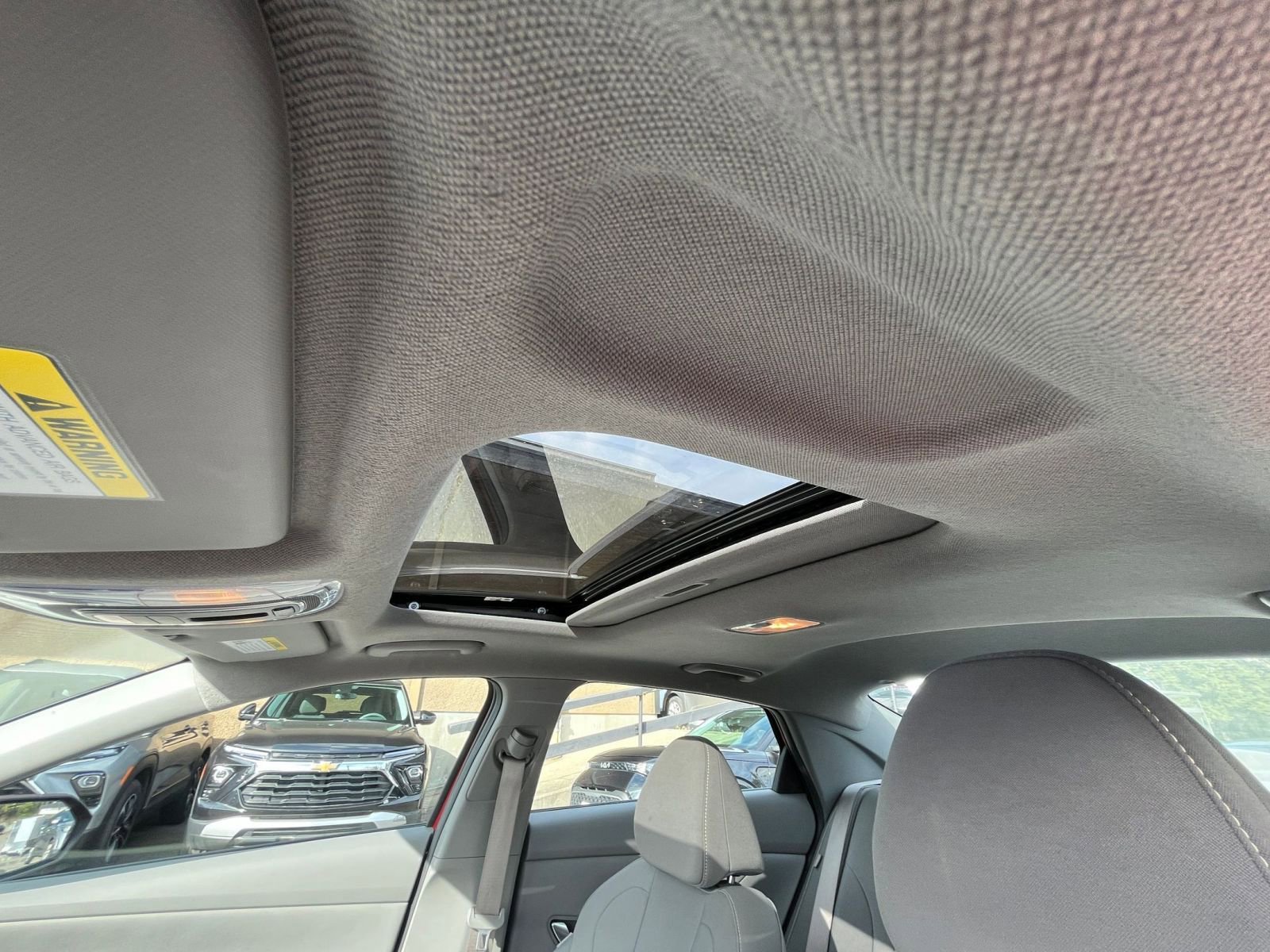 Used 2025 Hyundai Elantra SEL FWD image 31