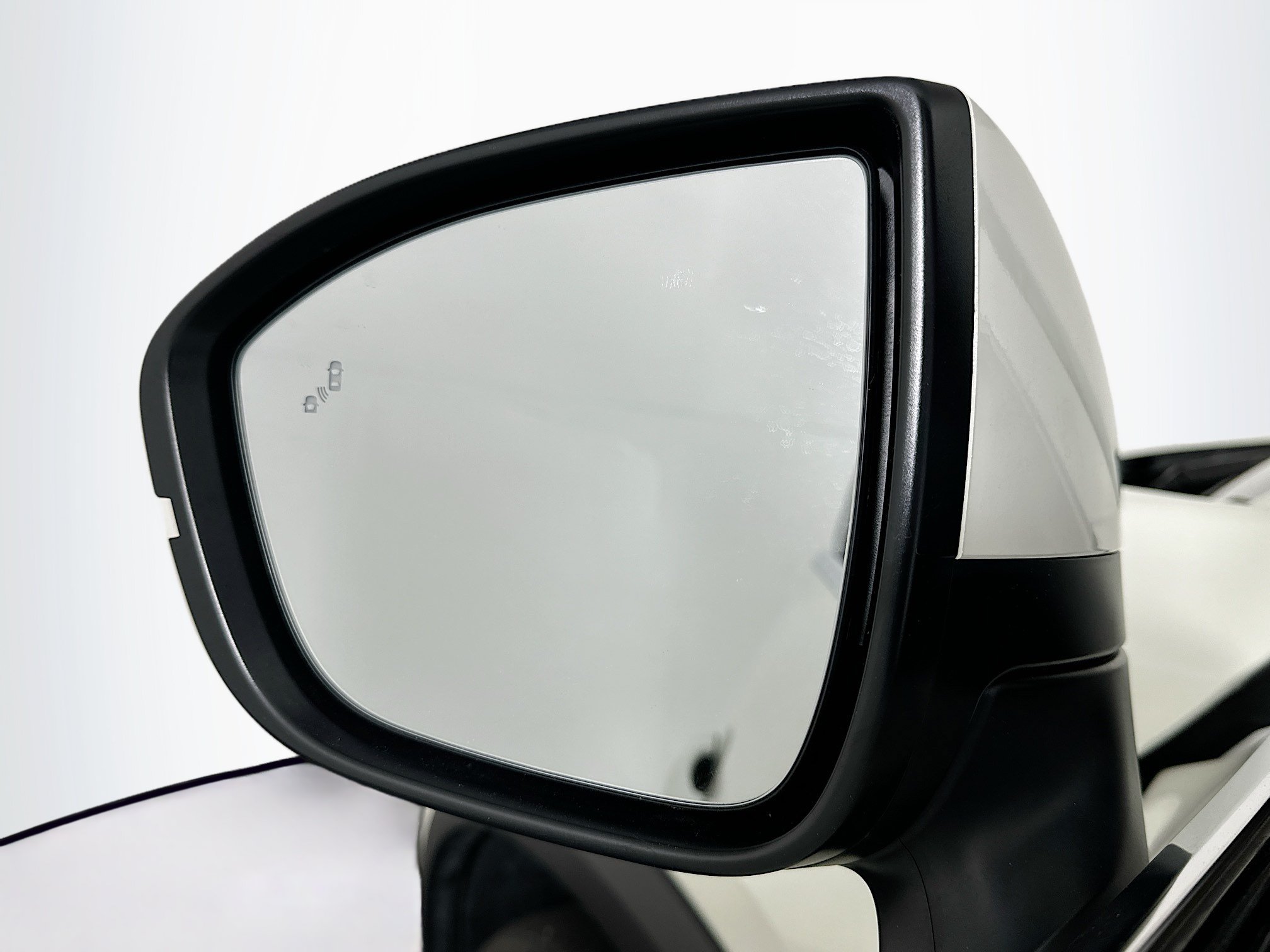 Used 2024 Nissan Pathfinder SL AWD/4WD image 16