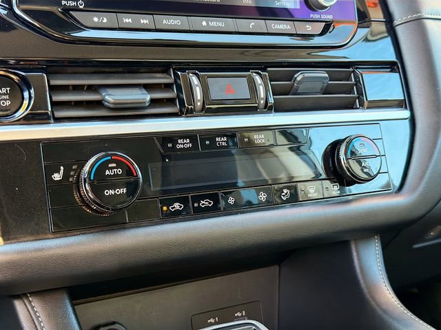 Used 2025 Nissan Pathfinder SV image 15