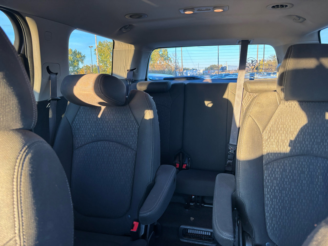 Used 2013 GMC Acadia SLE image 25