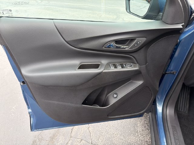 Certified 2024 Chevrolet Equinox LT FWD image 11