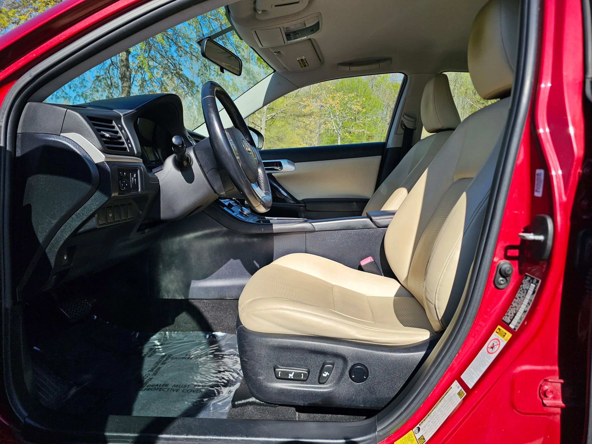 Used 2011 Lexus CT 200h FWD image 7