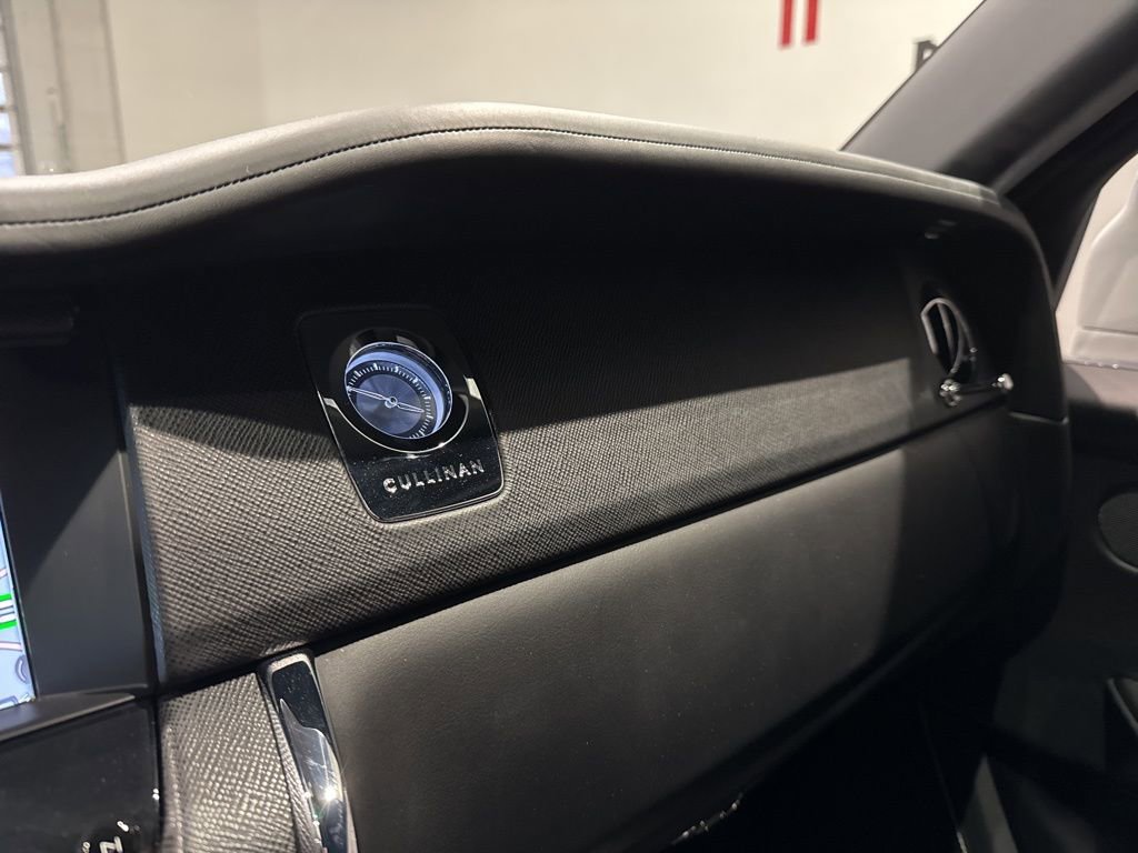 Used 2020 Rolls-Royce Cullinan image 41
