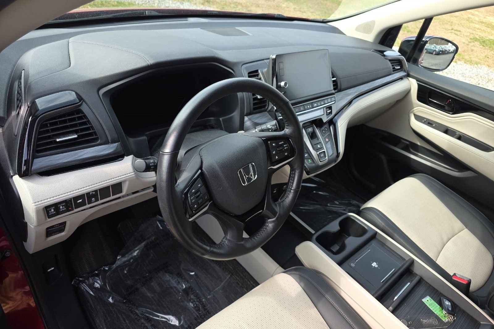 Used 2025 Honda Odyssey Elite image 9