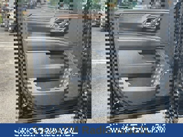 Used 2021 Chevrolet Tahoe High Country w/ Premium Package image 17