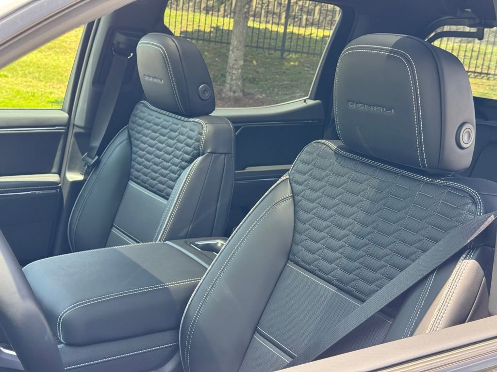 New 2025 GMC Sierra EV Denali image 18