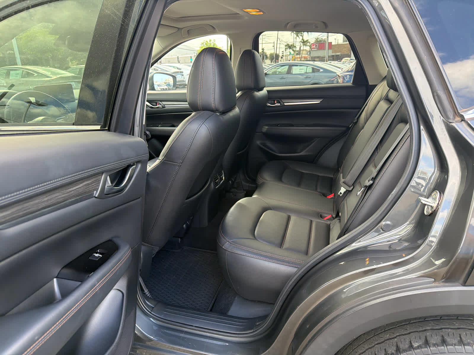 Used 2022 MAZDA CX-5 AWD 2.5 S w/ Premium Plus Pkg image 9