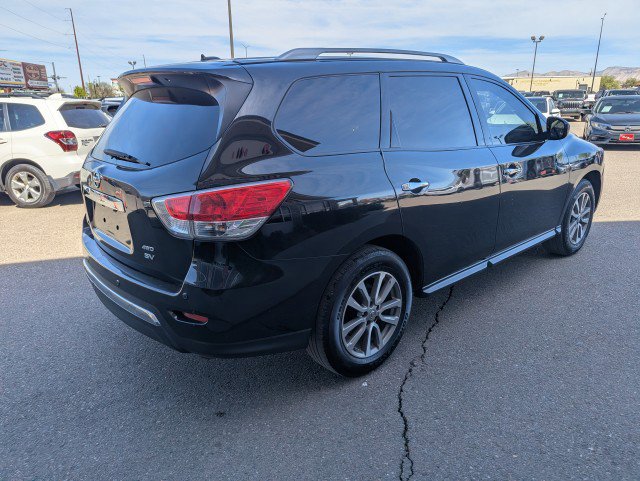 Used 2016 Nissan Pathfinder SV image 5