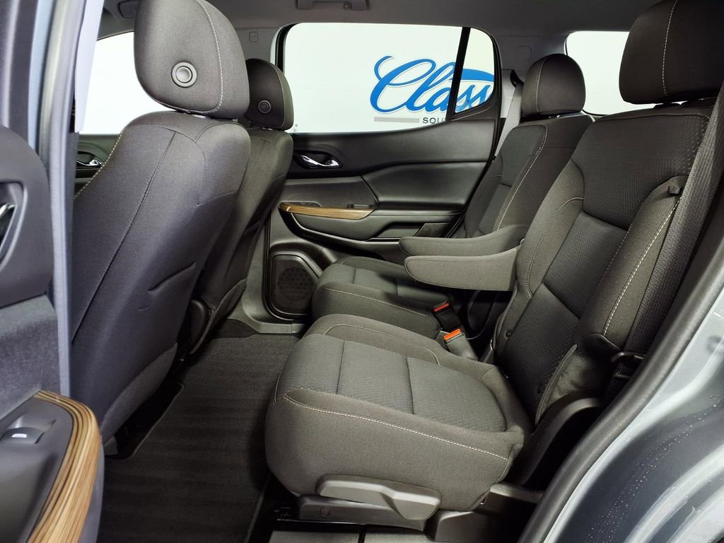 Used 2021 GMC Acadia SLE w/ Driver Convenience Package FWD image 8