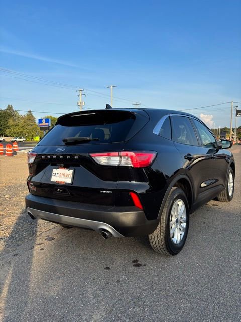 Used 2022 Ford Escape SE image 7