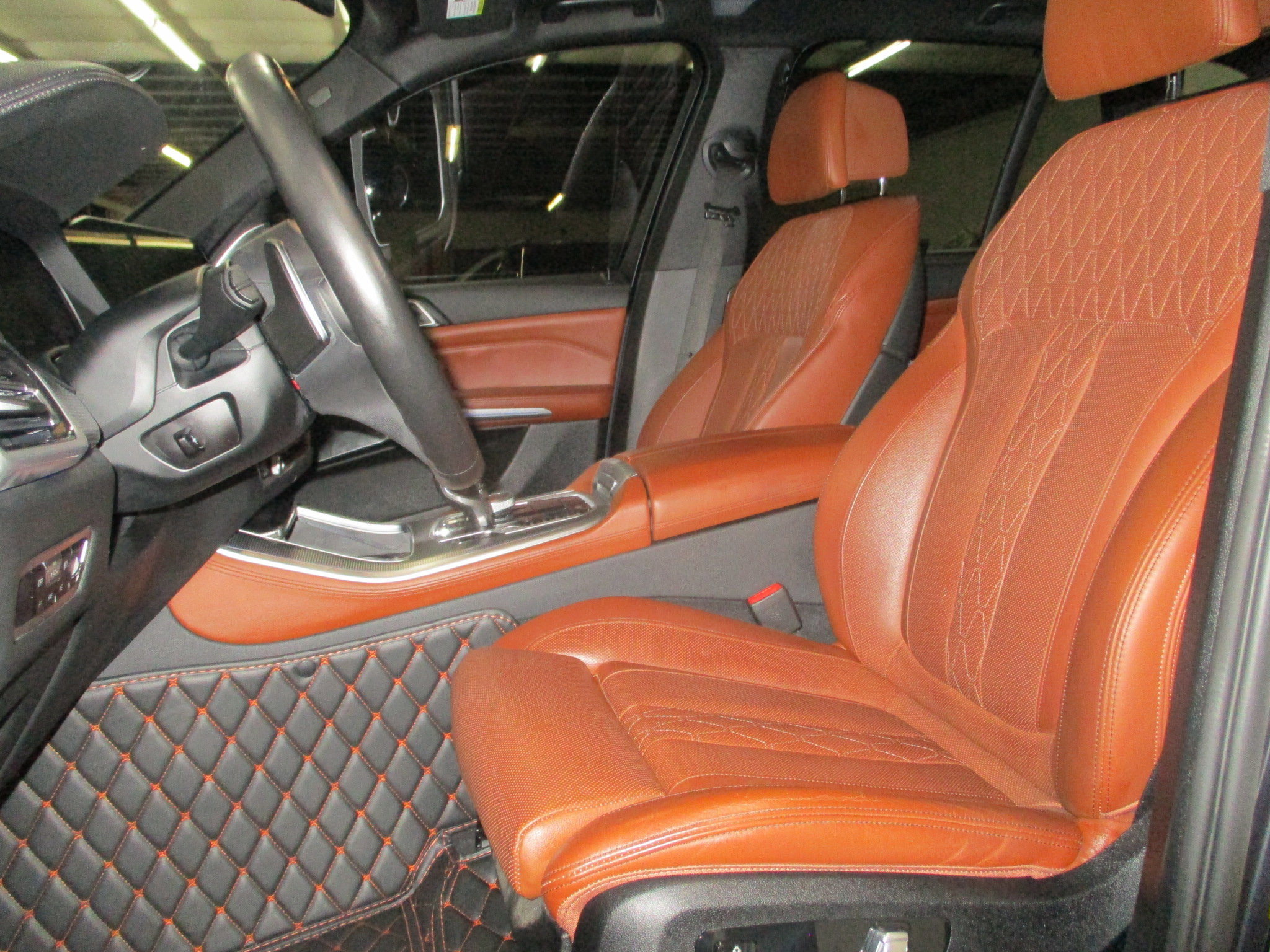 Used 2022 BMW X5 M50i w/ Executive Package AWD/4WD image 18