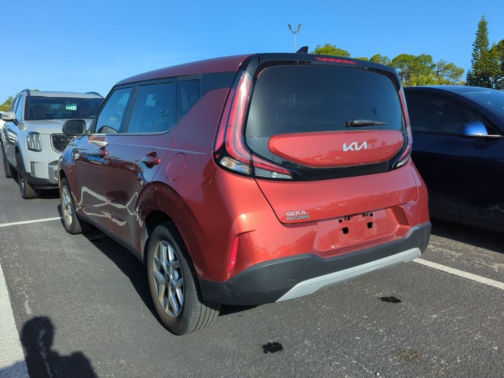 Certified 2023 Kia Soul LX w/ Option Group 015 image 8