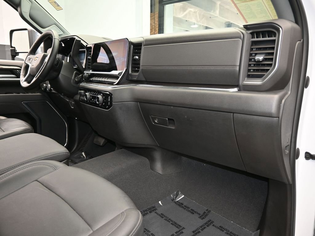 Used 2024 Chevrolet Silverado 2500 LTZ image 47