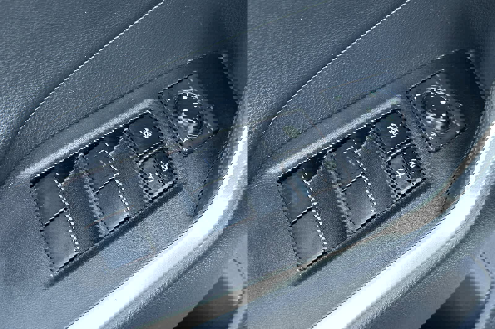 Used 2021 Toyota RAV4 XSE image 13