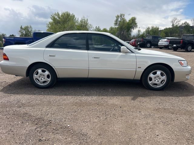 Used 1999 Lexus ES 330 FWD image 6