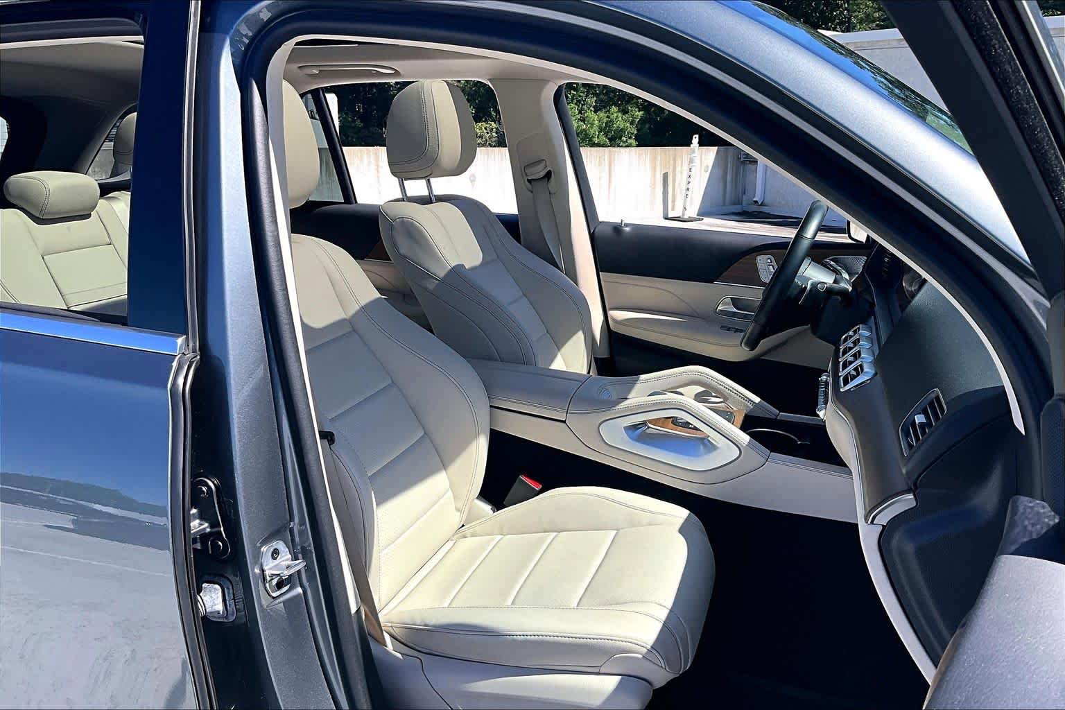 Used 2024 Mercedes-Benz GLE 350 4MATIC image 9