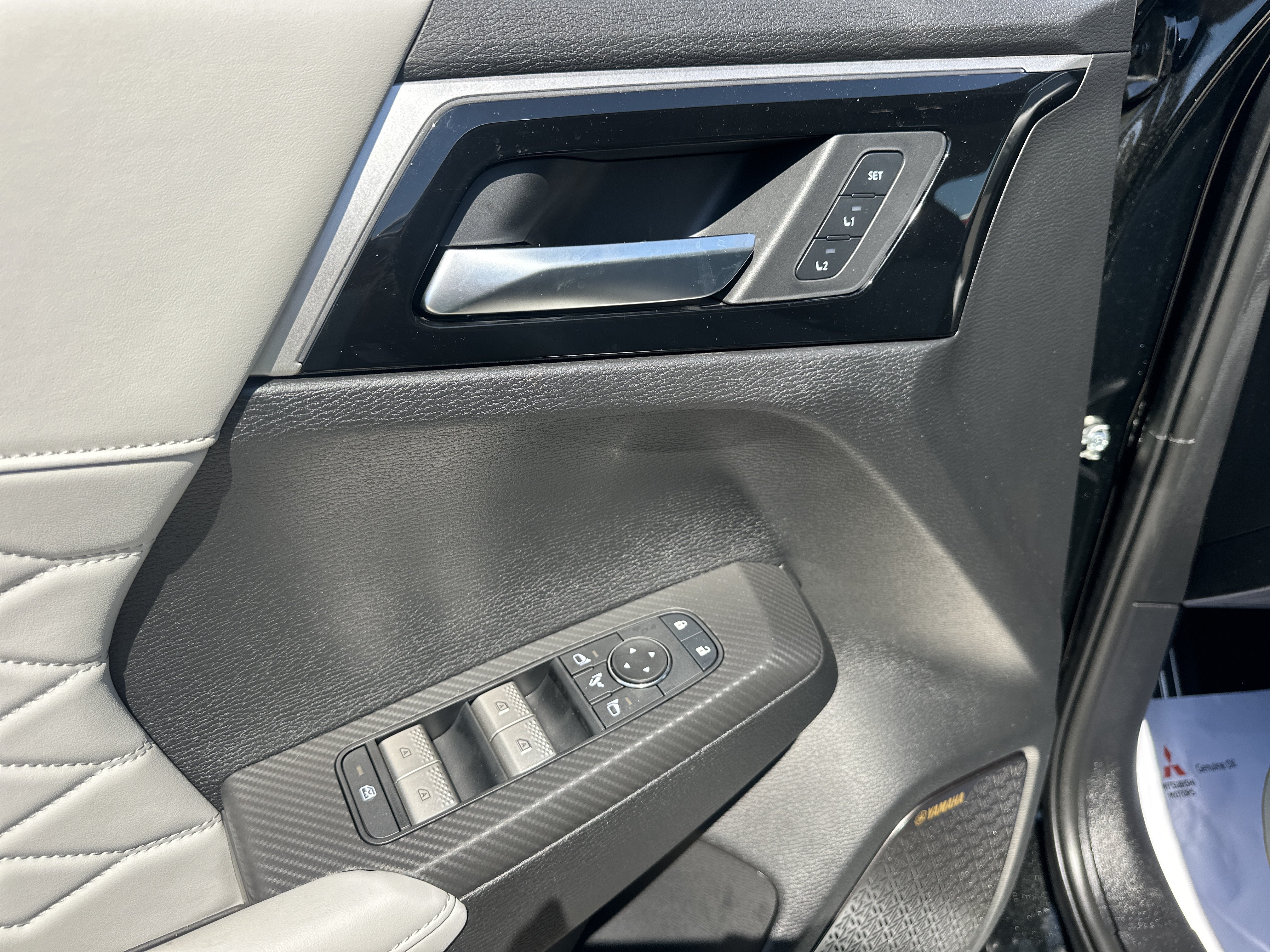 Used 2025 Mitsubishi Outlander AWD image 9