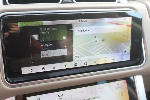 Used 2020 Land Rover Range Rover HSE image 20