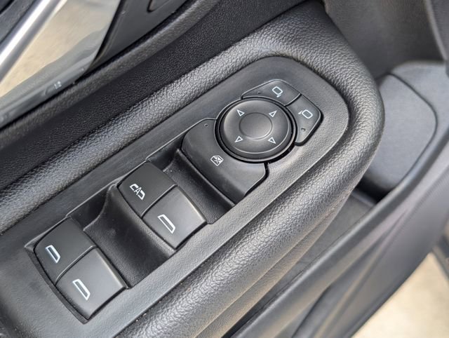 Used 2021 GMC Terrain SLE w/ Elevation Edition image 11