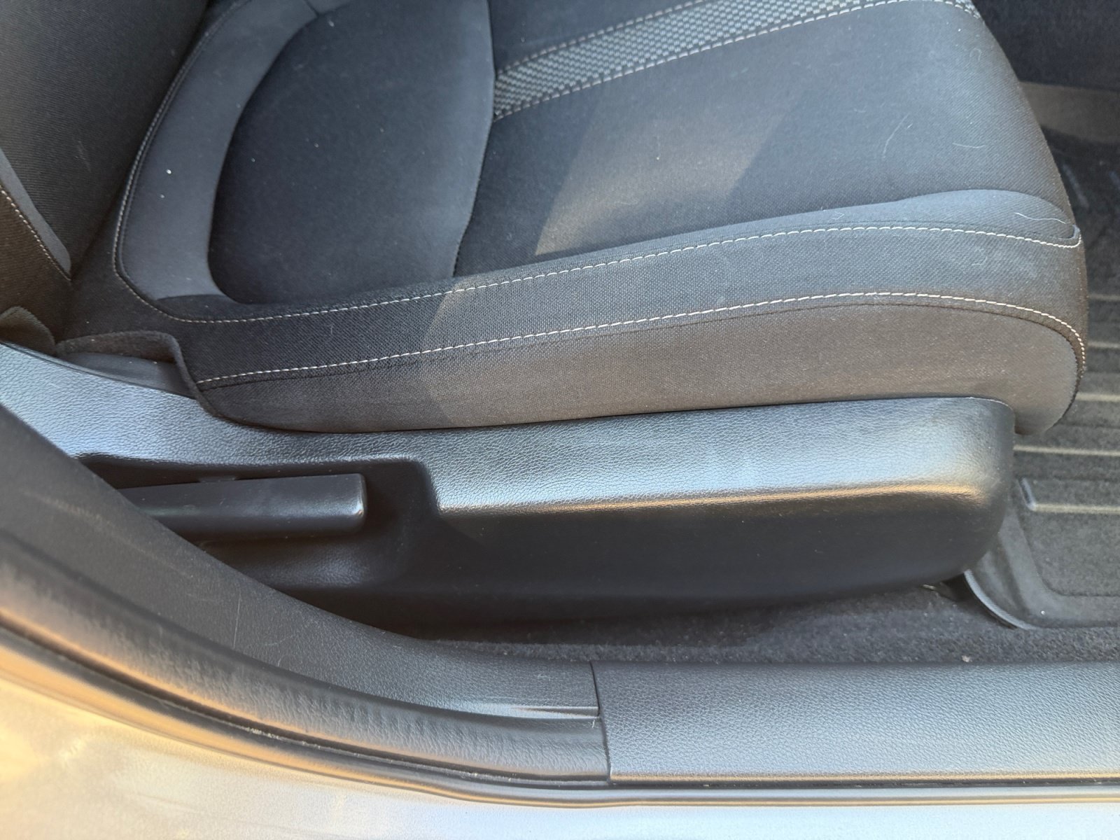 Used 2019 Honda Civic LX image 29