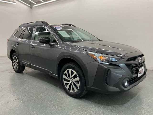 Used 2025 Subaru Outback Premium AWD/4WD image 8