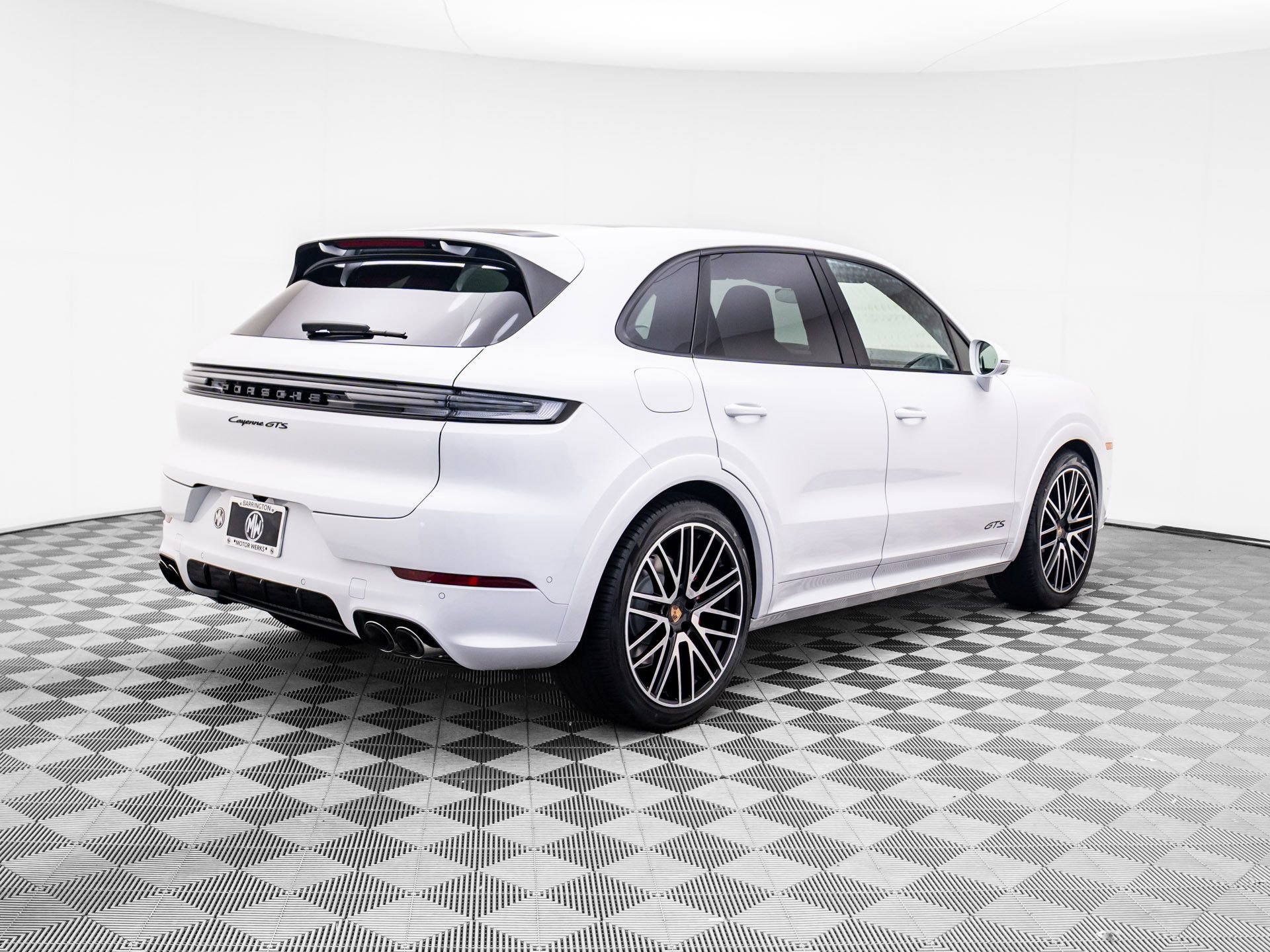 New 2026 Porsche Cayenne GTS image 7