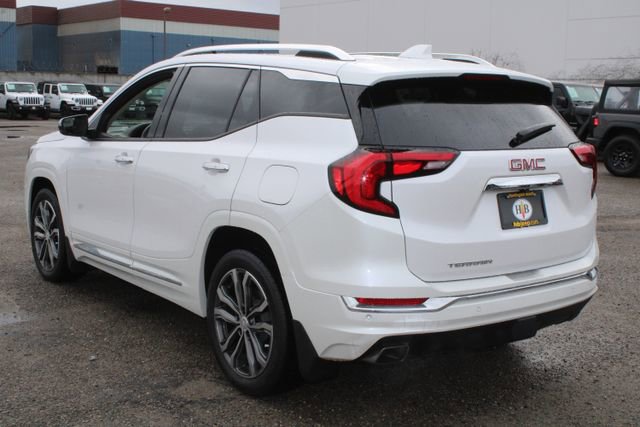 Used 2020 GMC Terrain Denali w/ Denali Premium Package image 6
