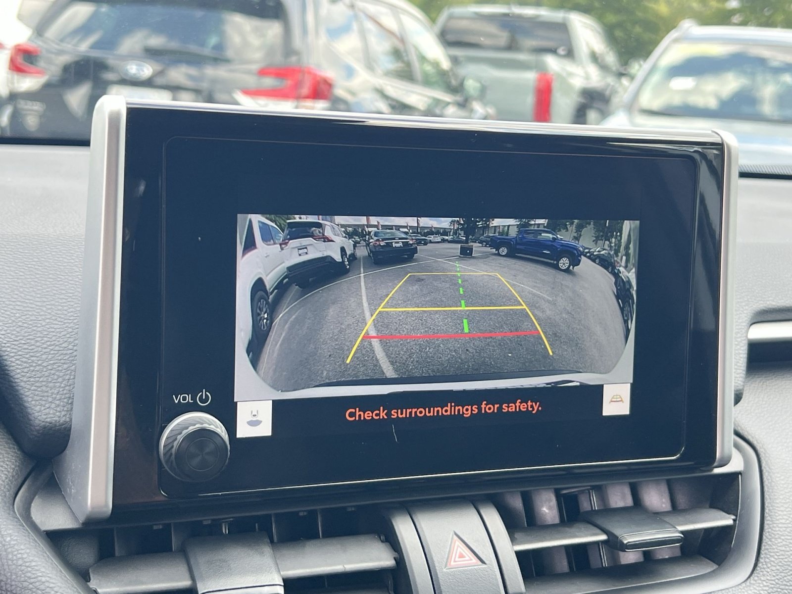 Used 2025 Toyota RAV4 LE AWD/4WD image 19