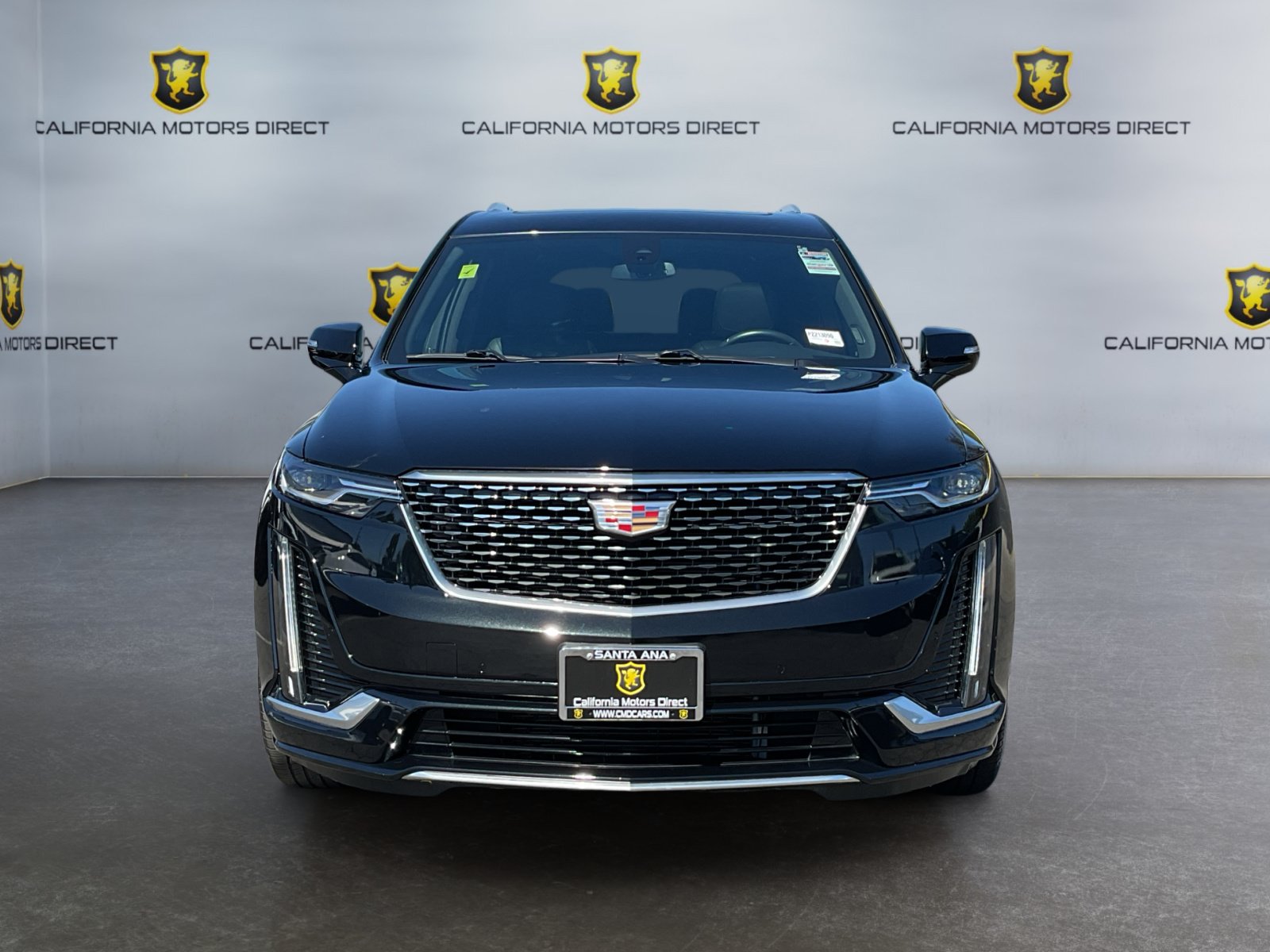 Used 2023 Cadillac XT6 Premium Luxury FWD image 2